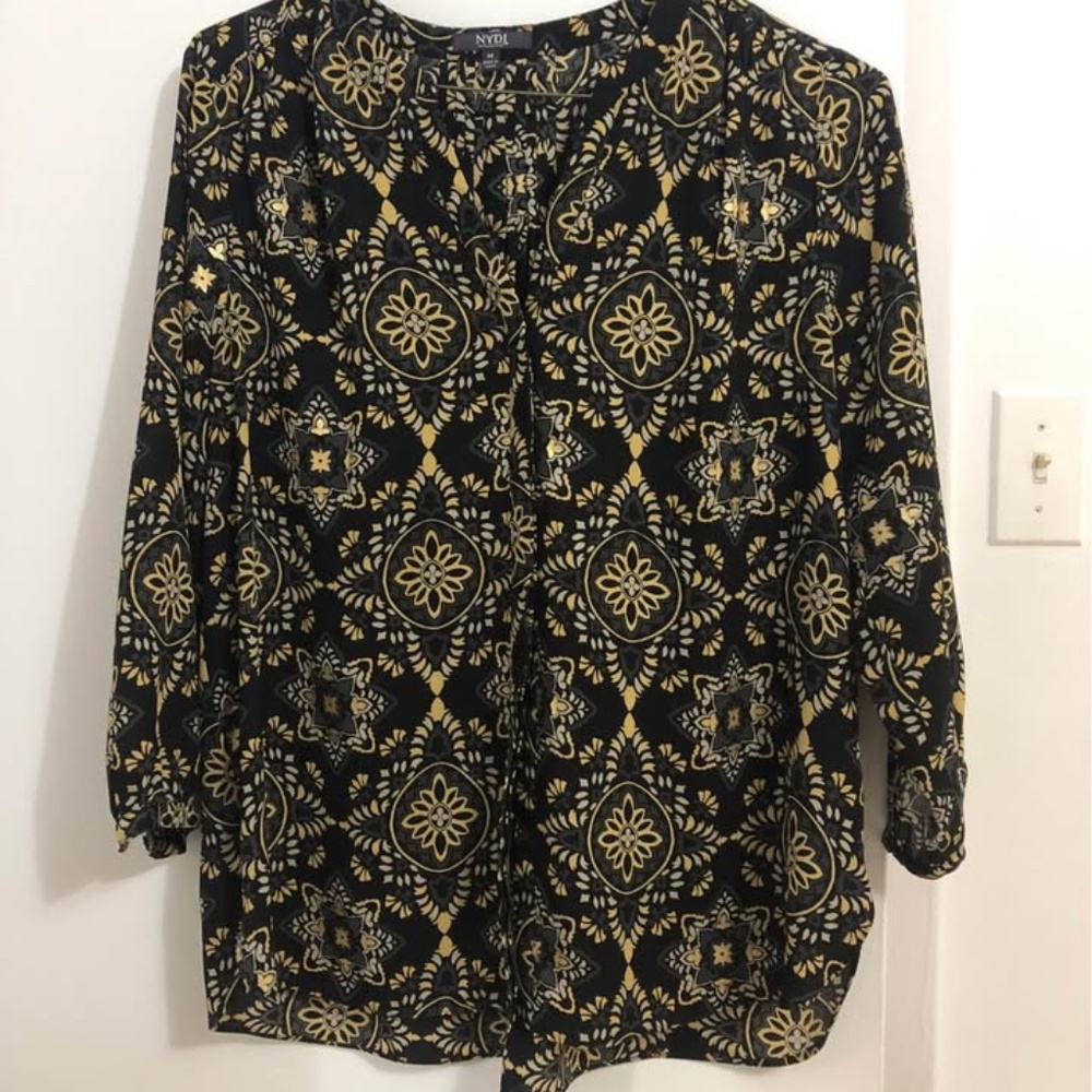 shirt NYDJ size M